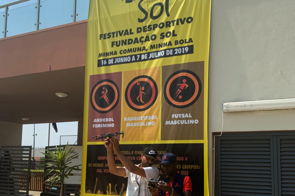 Fundação Sol, 2019 - Decoração Exterior